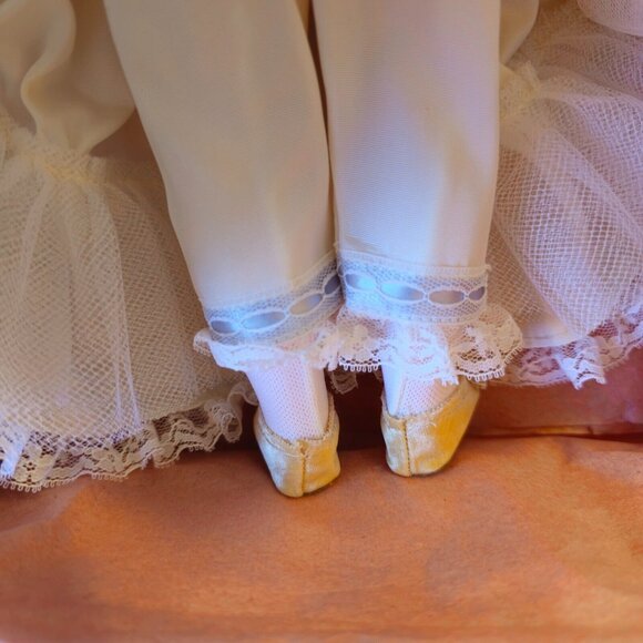 Madame Alexander #1510 Doll- First Lady Julia Tyler - Tag & Box Series II - Picture 4 of 15